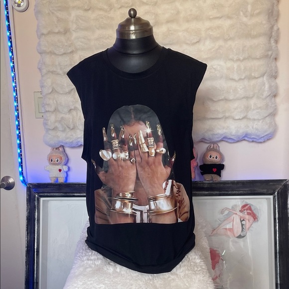 Polyester tank top Black Graphic Sleeveless Top for men warm once and washed - Picture 1 of 8